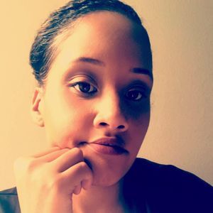 Meet your Posher, Clarissa